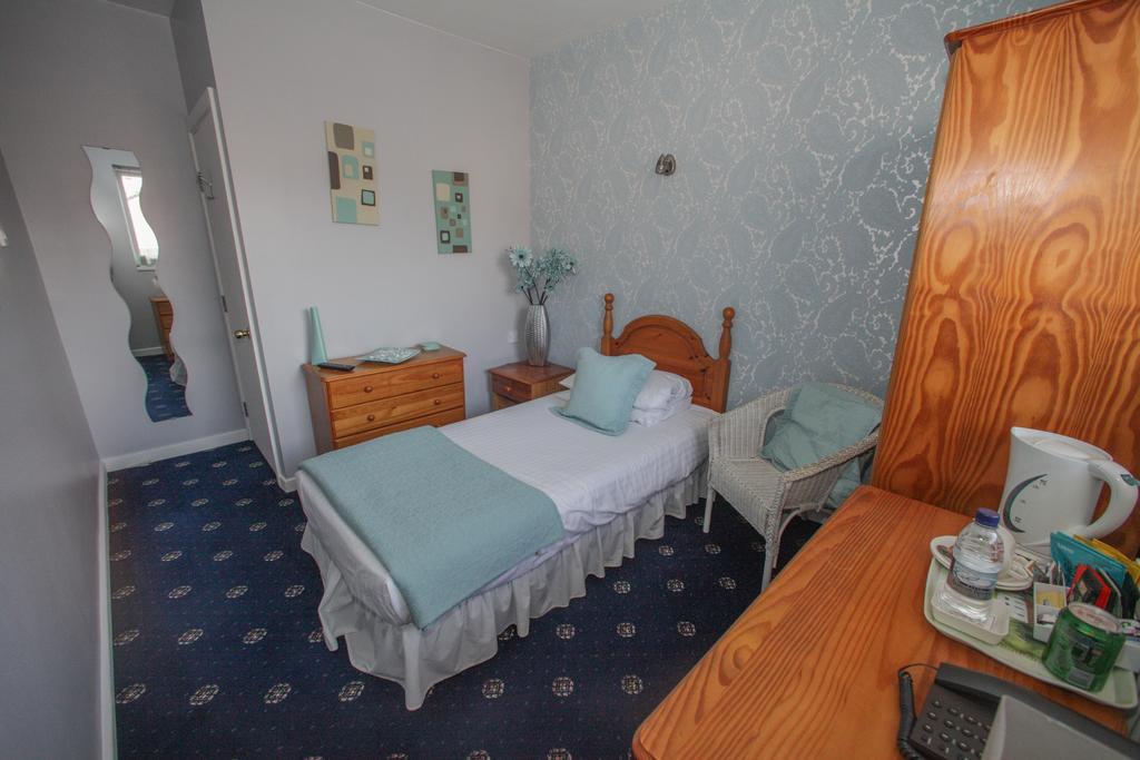 Tower House Executive Guest House Pontefract Exterior foto