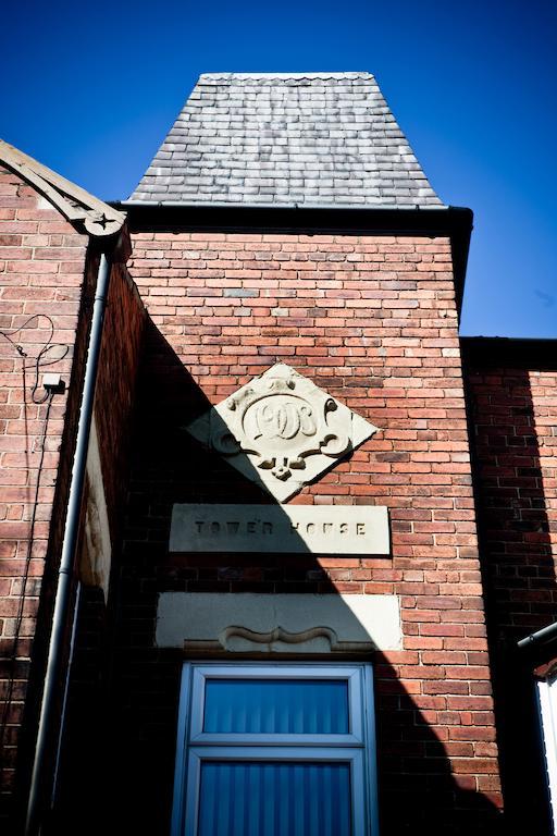 Tower House Executive Guest House Pontefract Exterior foto