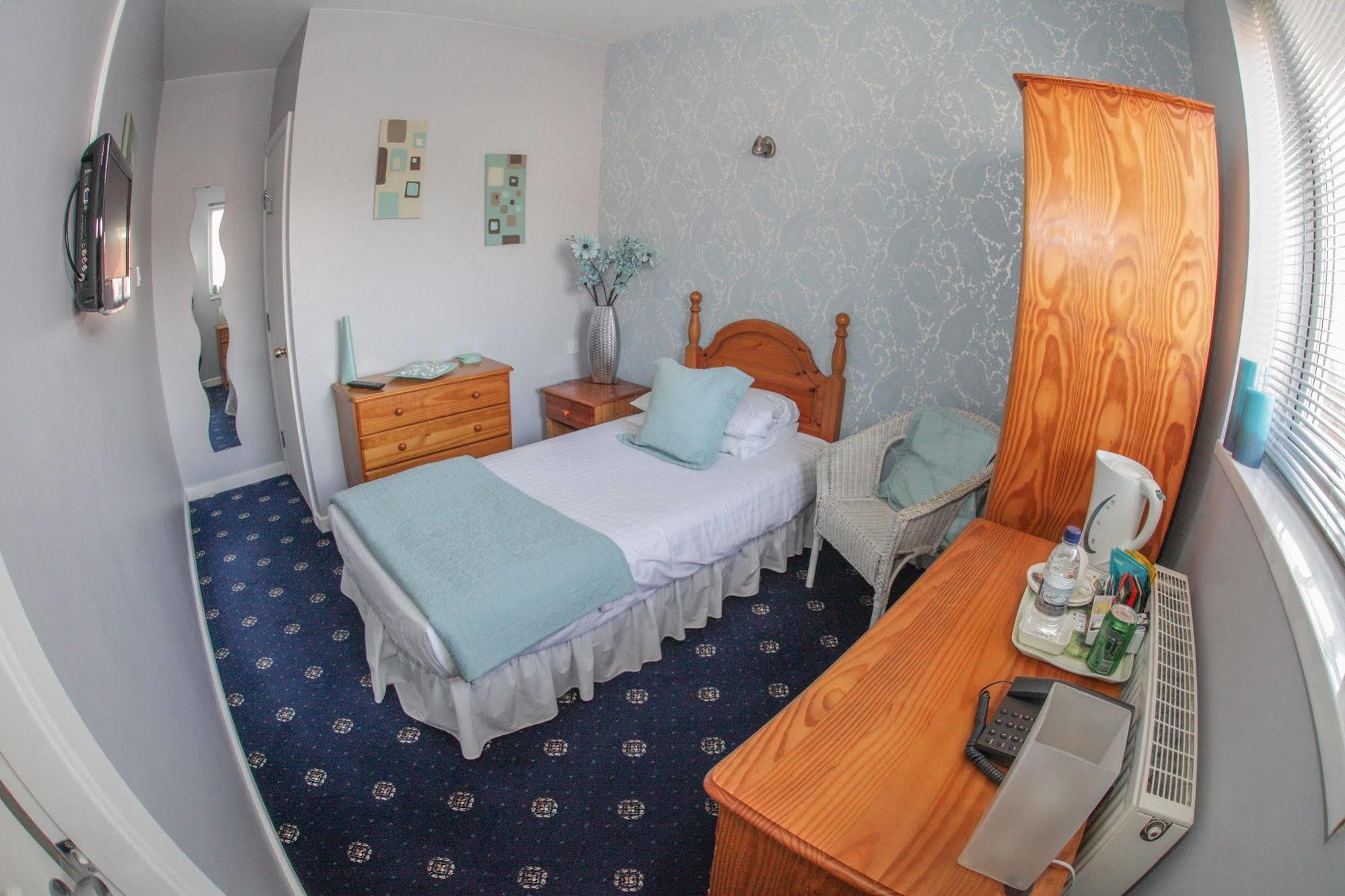 Tower House Executive Guest House Pontefract Exterior foto
